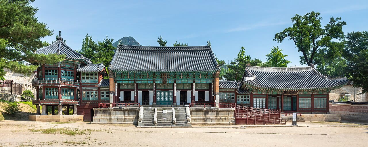 경복궁 집옥재의 건축 전경 · 영상과 별도로 촬영된 장소 사진
